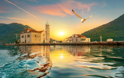 Kotor Bay: Private 2-Hour Sunset Cruise to Perast
